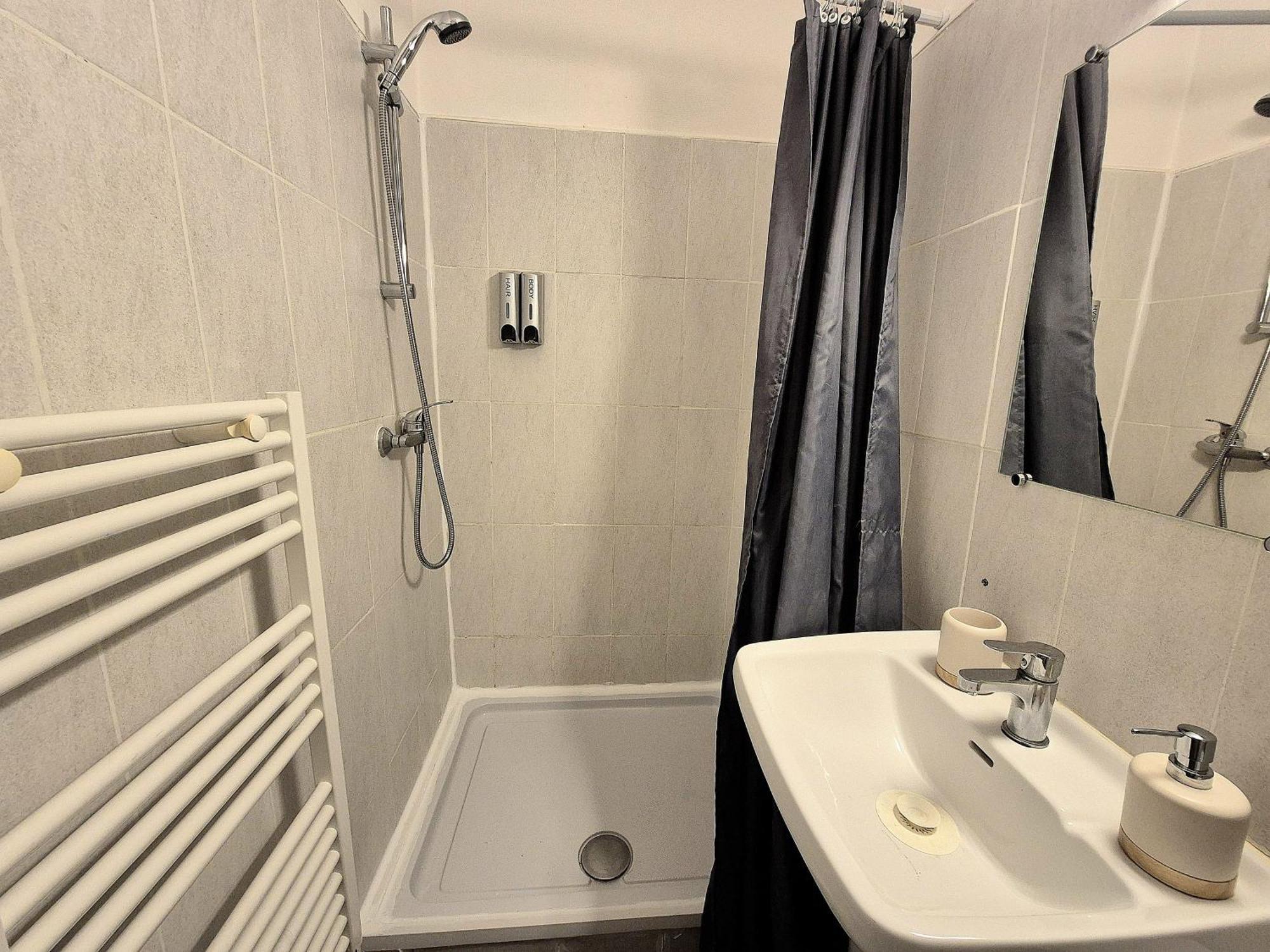 Appartement Le Cocon-T2-Proche Du Centre-Wifi à Lourdes Extérieur photo