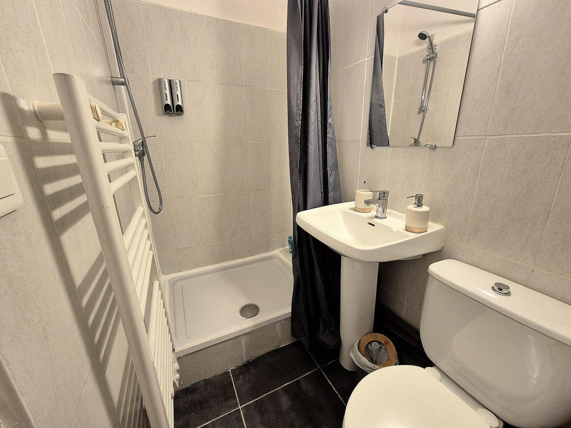 Appartement Le Cocon-T2-Proche Du Centre-Wifi à Lourdes Extérieur photo